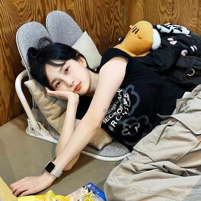 不再托腮遐思
